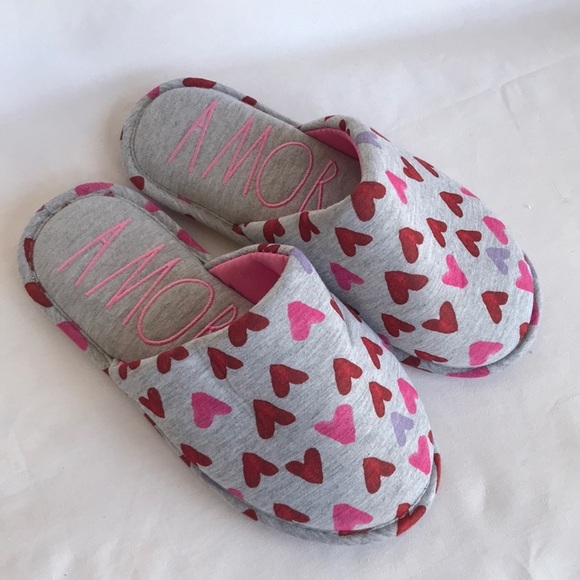 Rae Dunn Amor heart slippers, size S - Picture 1 of 5